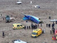 Pesawat Penumpang Azerbaijan Airlines yang Menewaskan 38 Orang di Kazakhstan.