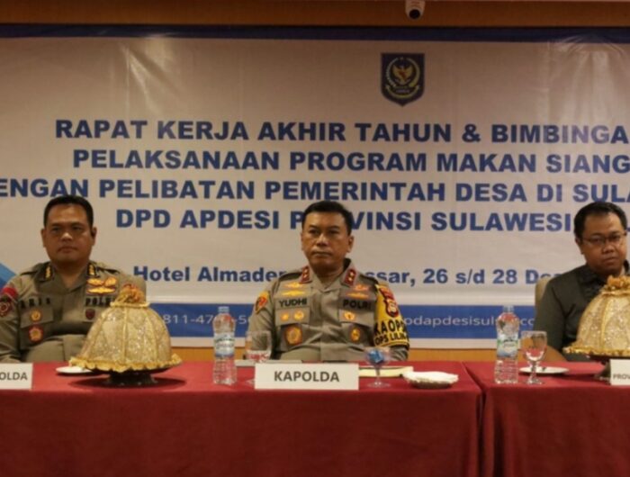 Kapolda Sulawesi Selatan, Irjen Pol. Yudhiawan membuka sekaligus menjadi narasumber dalam acara Bimbingan Teknis (Bimtek).
