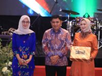 Ketua DPRD Provinsi Sulawesi Selatan, A. Rachmatika Dewi, turut hadir dalam acara serah terima jabatan (Sertijab) Panglima Komando Daerah Militer (Pangdam) XIV/Hasanuddin yang digelar di Hotel Four Points by Sheraton, Makassar, Kamis (2/1/2025).