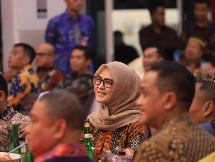 Ketua DPRD Sulawesi Selatan, Andi Rachmatika Dewi, turut hadir dalam acara malam pisah sambut Penjabat (PJ) Gubernur Sulsel yang digelar pada Minggu, (5/1/2025). Foto (Ical).