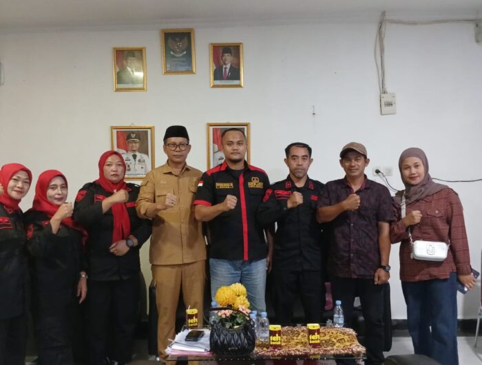 DPC Grib Jaya Gowa Sambangi Dinsos Guna Jalin Sinergitas Bantu Masyarakat. Foto (Ist).