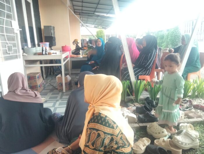 Warga New Taeng Residen Desa Taeng Kecamatan Pallangga Kabupaten Gowa  kembali menggelar acara Majelis Ta'lim di kediaman Ibu Vivi pada hari Minggu, 19 Januari 2025. Foto (Ist).