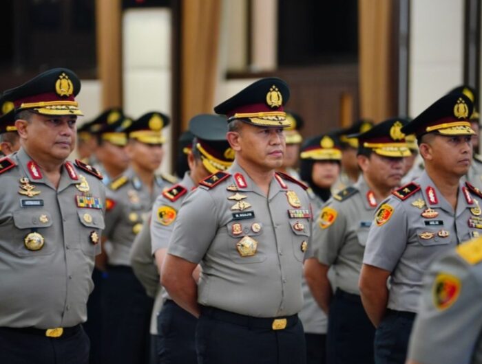 Foto: Brigjen Pol Mokhamad Ngajib. (Tengah).