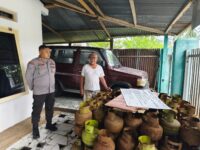 Polres Selayar dan Polsek Jajaran, Kawal Distribusi dan Pantau Ketersediaan Tabung Gas LPG 3 Kg. Foto (Ist).