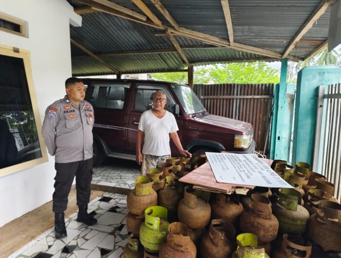 Polres Selayar dan Polsek Jajaran, Kawal Distribusi dan Pantau Ketersediaan Tabung Gas LPG 3 Kg. Foto (Ist).