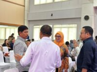 Bupati dan Wakil Bupati Gowa terpilih, Husniah Talenrang-Darmawangsyah Muin telah mengikuti tes kesehatan di kantor Kementerian Dalam Negeri (Kemendagri) di Jakarta, Senin (17/2/25). (Ist)