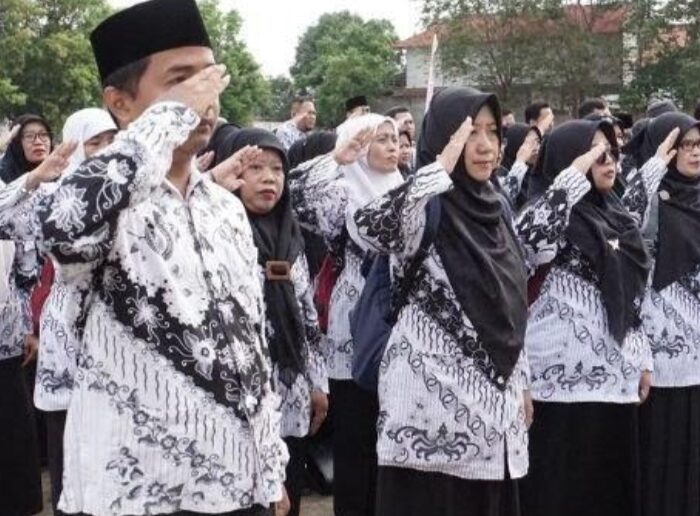 Kementerian Agama (Kemenag) memutuskan untuk menghapus anggaran tunjangan insentif bagi guru madrasah non-Pegawai Negeri Sipil (PNS)