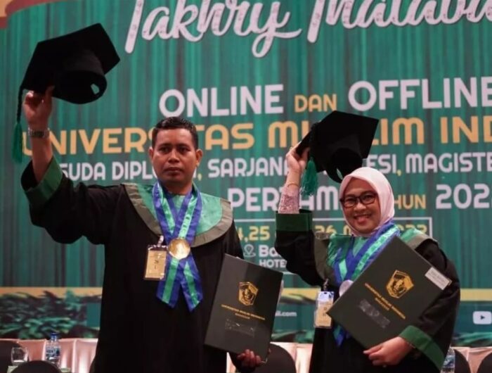 H Rohandi bersama Bupati Gowa, Hj Sitti Husniah Talenrang.