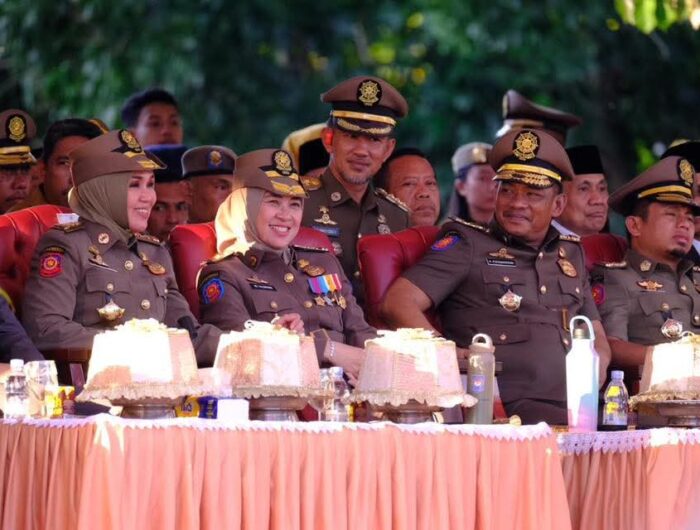 Husniah Talenrang, menghadiri Apel Gelar Pasukan Kesiapsiagaan Nasional Satuan Polisi Pamong Praja (Satpol PP) dan Satuan Perlindungan Masyarakat (Satlinmas) tingkat Provinsi Sulawesi Selatan.