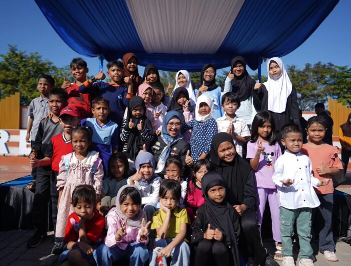 Bupati Husniah Talenrang Launching Seragam Sekolah Gratis untuk Siswa Baru di Gowa