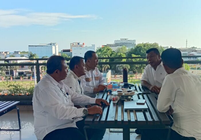 Kamar Dagang dan Industri (KADIN) Kabupaten Bulukumba menegaskan komitmennya untuk mendorong terciptanya iklim investasi yang sehat, inklusif, dan berkelanjutan di daerah