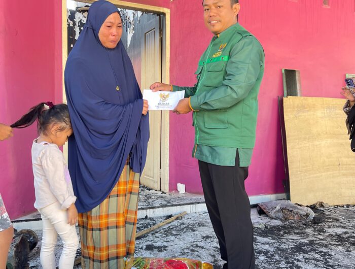 BAZNAS Gowa Salurkan Bantuan kepada Korban Kebakaran di Bontoramba