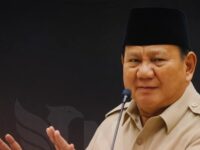 Presiden Prabowo Subianto menyatakan perang terhadap praktik tambang ilegal yang merugikan negara hingga Rp300 triliun.
