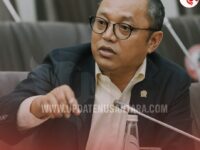 Anggota DPR RI Fraksi PDI Perjuangan, Deddy Sitorus, kembali menuai sorotan publik usai membela tunjangan rumah sebesar Rp50 juta yang diterima anggota dewan.