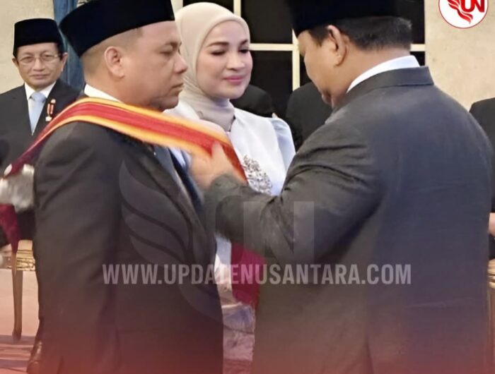 Haji Isam Dianugerahi Bintang Mahaputera Utama oleh Presiden Prabowo
