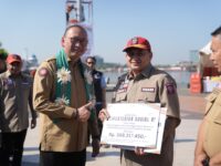 Disaksikan Sekjen Kemensos, Wali Kota Makassar Kukuhkan Ratusan Relawan Kampung Siaga Bencana