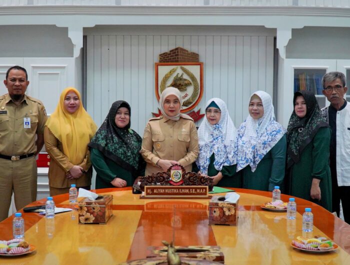 Aliyah Mustika Ilham Terima Audiensi Ponpes Addariyah DDI, Bahas Pelatihan Muballiq dan Maulid Nabi 1447 H