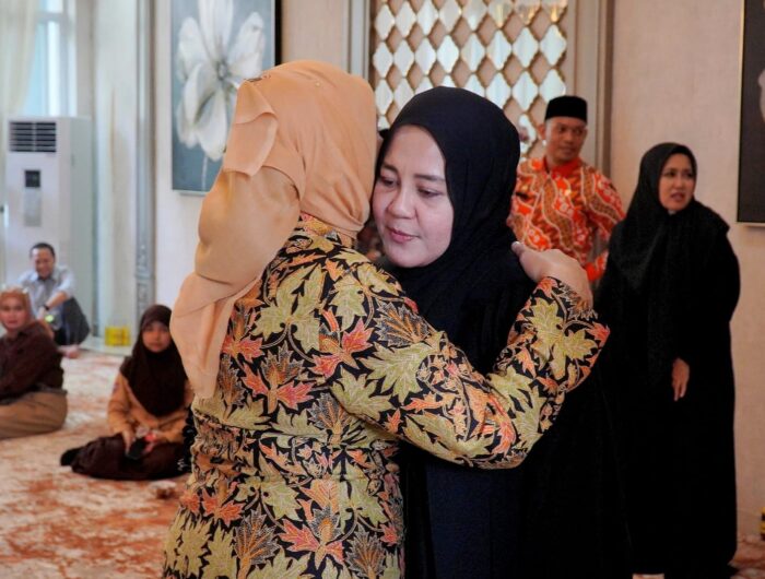 Wakil Wali Kota Makassar Aliyah Mustika Ilham Melayat ke Rumah Duka Ibunda Wakil Gubernur Sulsel