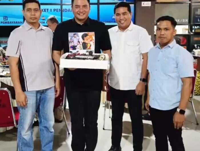 Ketua E-Sports Indonesia (ESI) Kabupaten Gowa, Haji Rohandi, secara mendadak kunjungi Polres Gowa sambil membawa kejutan manis.