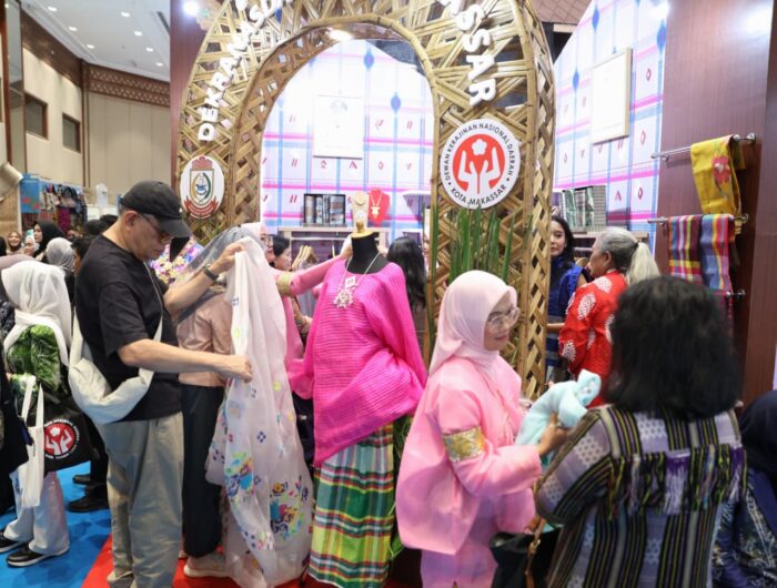 Koleksi Baju Bodo Dekranasda Makassar Ludes Terjual di Hari Kedua INACRAFT