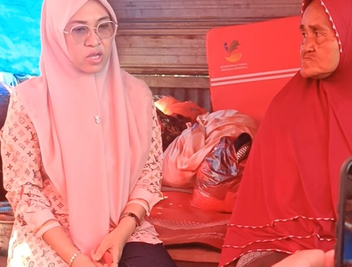 Bupati Gowa, Husniah Talenrang Kunjungi Korban Kebakaran, Bantu Bangun Rumah dan Pendidikan