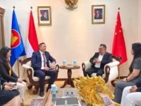 INVESTASI. Bupati Takalar, Firdaus Daeng Manye saat melakukan kunjungan kerja ke KBRI China di Beijing.